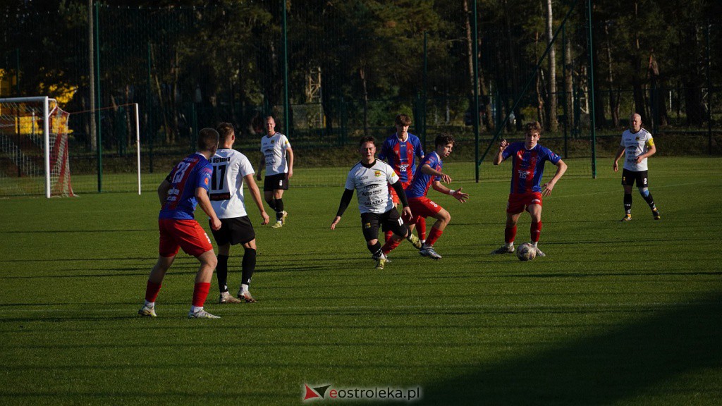 Narew II Ostrołęka - Ostrovia [28.09.2022] - zdjęcie #9 - eOstroleka.pl
