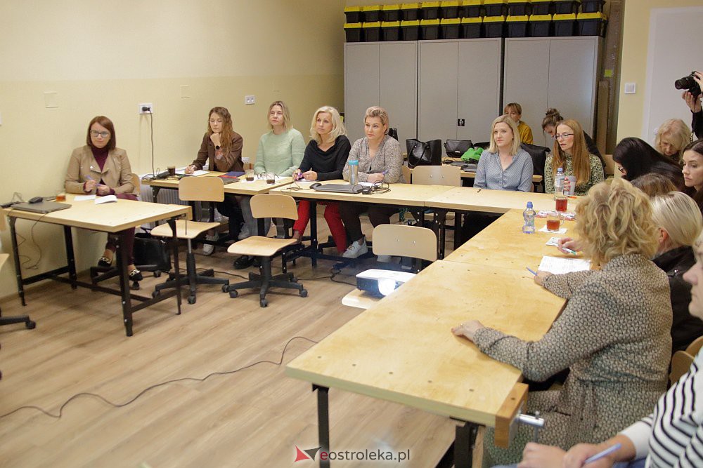 Profilaktyczne “Cukierki” dla ostrołęckich nauczycieli [30.09.2022] - zdjęcie #5 - eOstroleka.pl