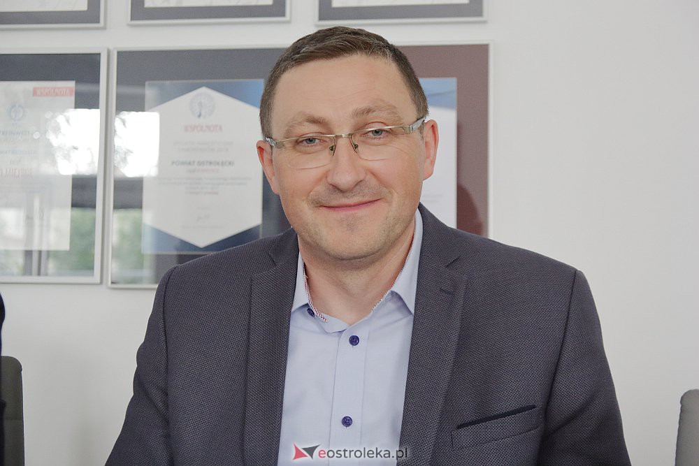 LIII sesja Rady Powiatu. Szybkie głosowanie nad budynkiem przy Szpitalnej [30.09.2022] - zdjęcie #26 - eOstroleka.pl