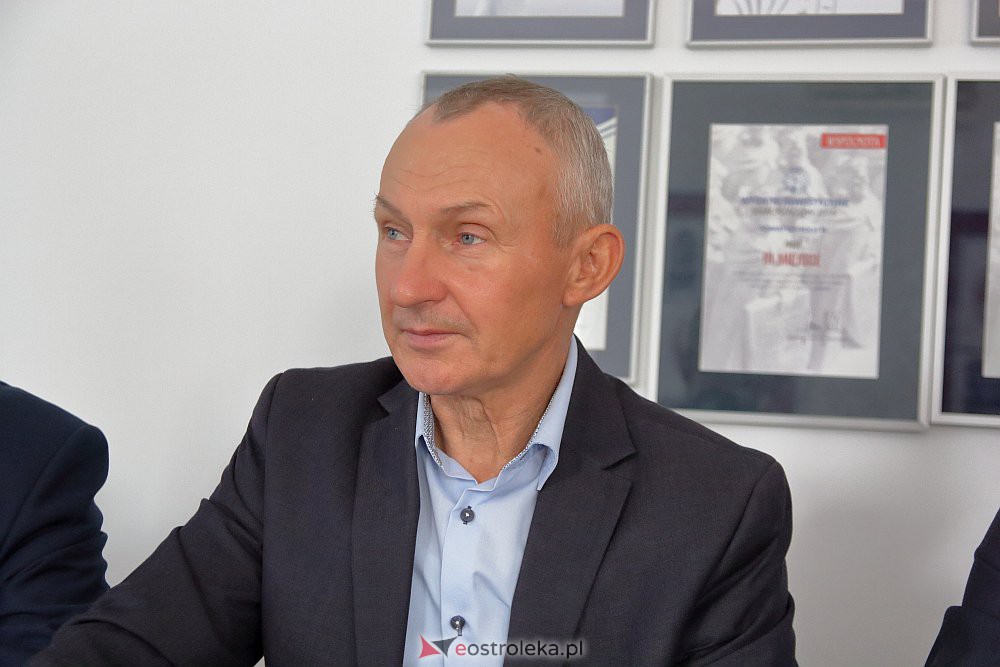 LIII sesja Rady Powiatu. Szybkie głosowanie nad budynkiem przy Szpitalnej [30.09.2022] - zdjęcie #24 - eOstroleka.pl