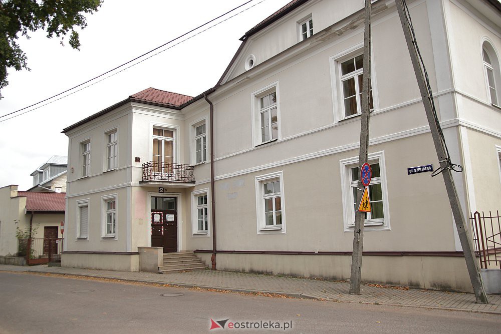 LIII sesja Rady Powiatu. Szybkie głosowanie nad budynkiem przy Szpitalnej [30.09.2022] - zdjęcie #8 - eOstroleka.pl