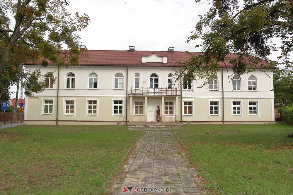 LIII sesja Rady Powiatu. Szybkie głosowanie nad budynkiem przy Szpitalnej [30.09.2022] - zdjęcie #39 - eOstroleka.pl