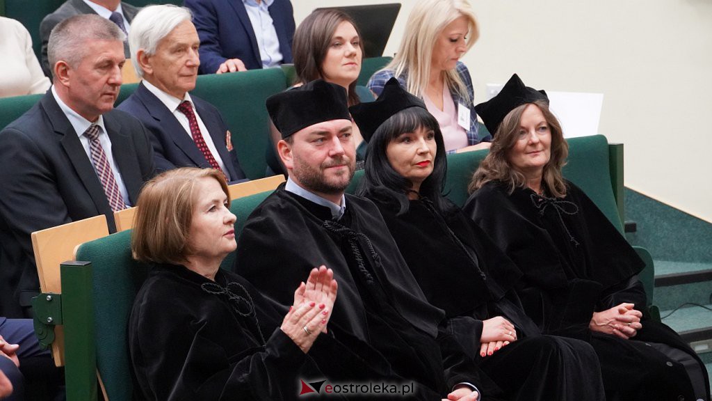 Inauguracja roku akademickiego w ostrołęckim WSAP [30.09.2022] - zdjęcie #35 - eOstroleka.pl