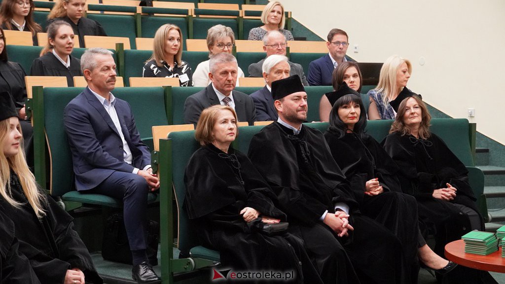 Inauguracja roku akademickiego w ostrołęckim WSAP [30.09.2022] - zdjęcie #31 - eOstroleka.pl