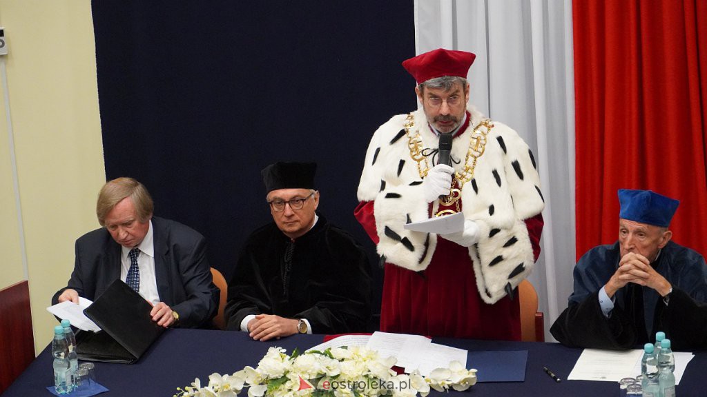 Inauguracja roku akademickiego w ostrołęckim WSAP [30.09.2022] - zdjęcie #12 - eOstroleka.pl
