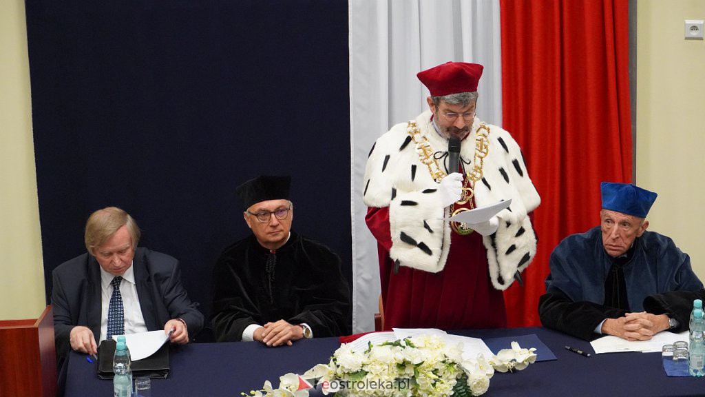Inauguracja roku akademickiego w ostrołęckim WSAP [30.09.2022] - zdjęcie #10 - eOstroleka.pl