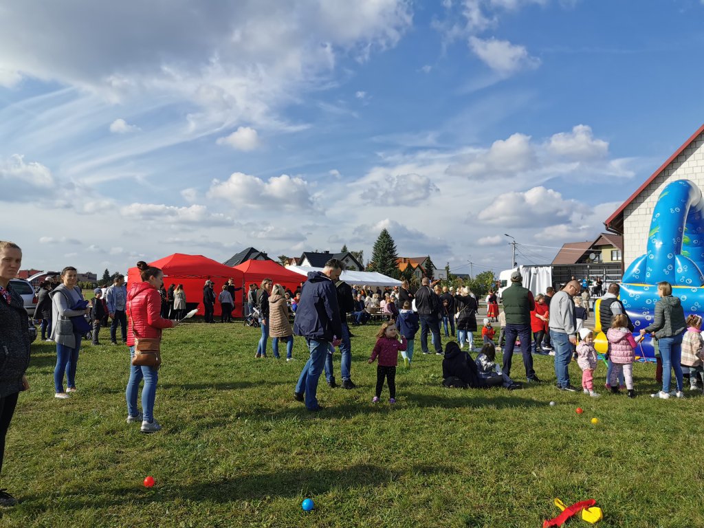 Festyn rodzinny Przywitanie jesieni w Olszewie-Borkach [1.10.2022] - zdjęcie #12 - eOstroleka.pl