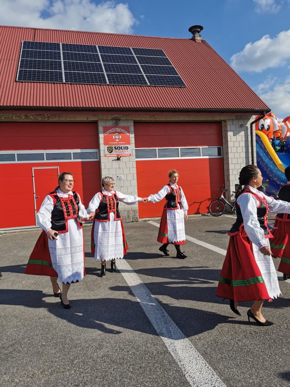 Festyn rodzinny Przywitanie jesieni w Olszewie-Borkach [1.10.2022] - zdjęcie #9 - eOstroleka.pl