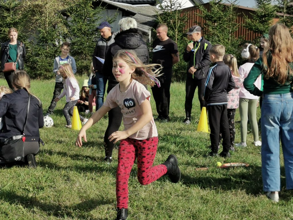 Festyn rodzinny Przywitanie jesieni w Olszewie-Borkach [1.10.2022] - zdjęcie #4 - eOstroleka.pl