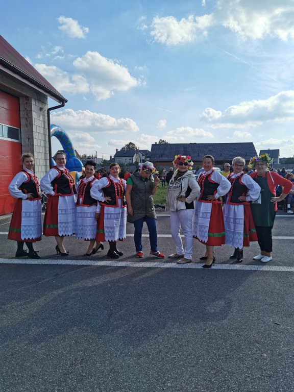 Festyn rodzinny Przywitanie jesieni w Olszewie-Borkach [1.10.2022] - zdjęcie #3 - eOstroleka.pl
