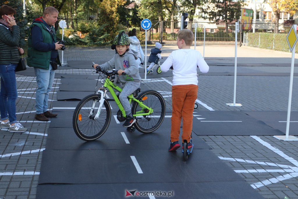 Festyn Bezpieczni z Szóstką [01.10.2022] - zdjęcie #61 - eOstroleka.pl