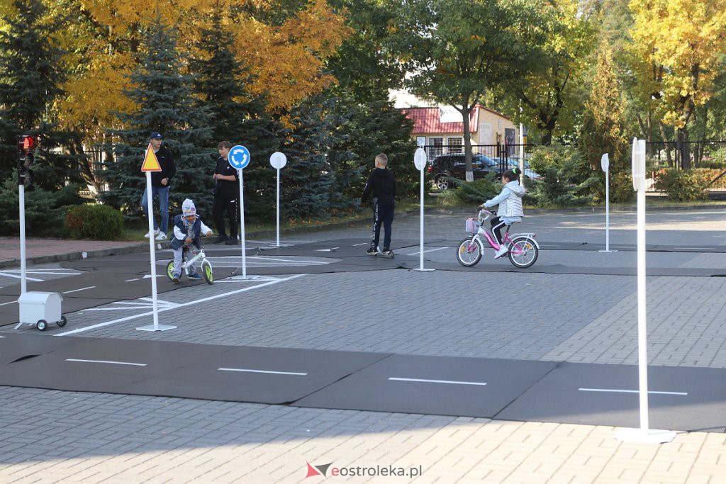 Festyn Bezpieczni z Szóstką [01.10.2022] - zdjęcie #59 - eOstroleka.pl