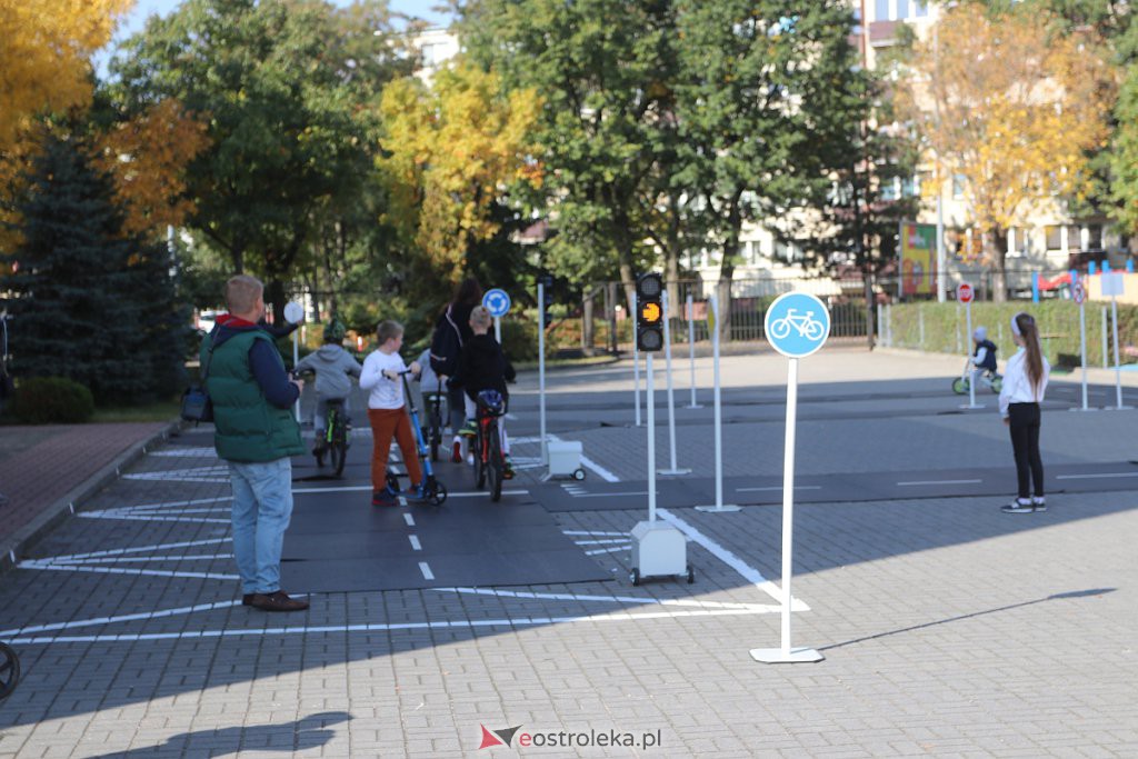 Festyn Bezpieczni z Szóstką [01.10.2022] - zdjęcie #58 - eOstroleka.pl