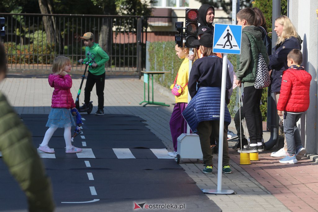 Festyn Bezpieczni z Szóstką [01.10.2022] - zdjęcie #68 - eOstroleka.pl