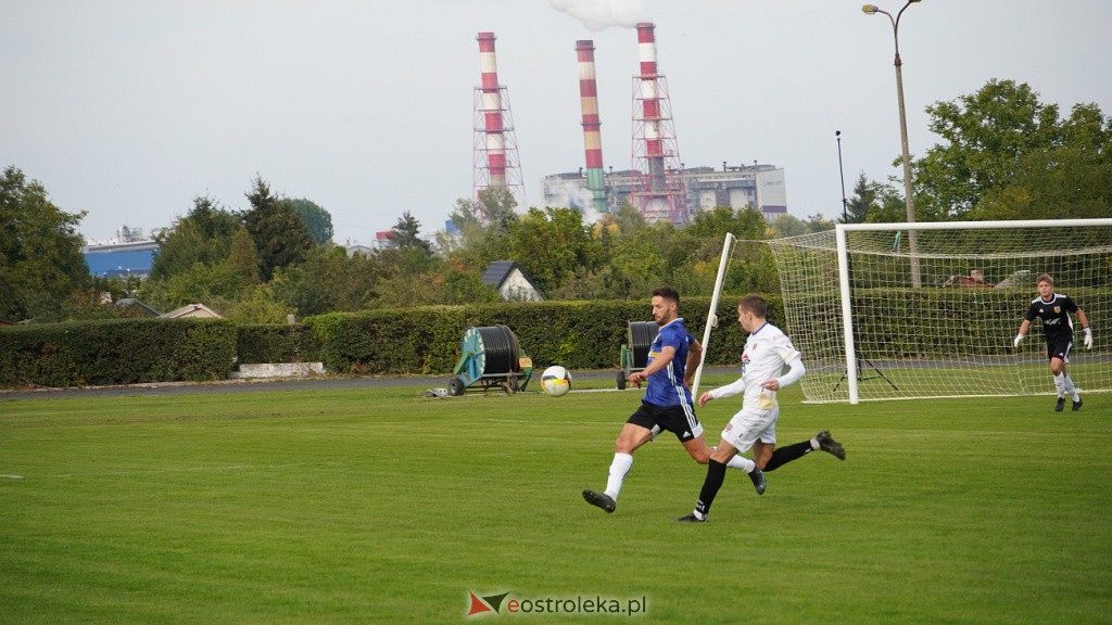 Narew Ostrołęka vs KS CK Troszyn - zdjęcie #21 - eOstroleka.pl