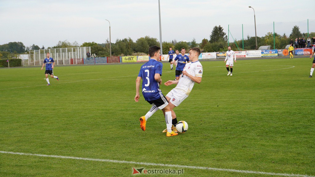 Narew Ostrołęka vs KS CK Troszyn - zdjęcie #17 - eOstroleka.pl