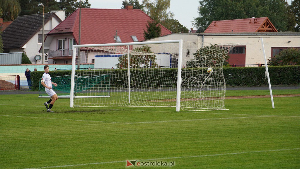 Narew Ostrołęka vs KS CK Troszyn - zdjęcie #4 - eOstroleka.pl