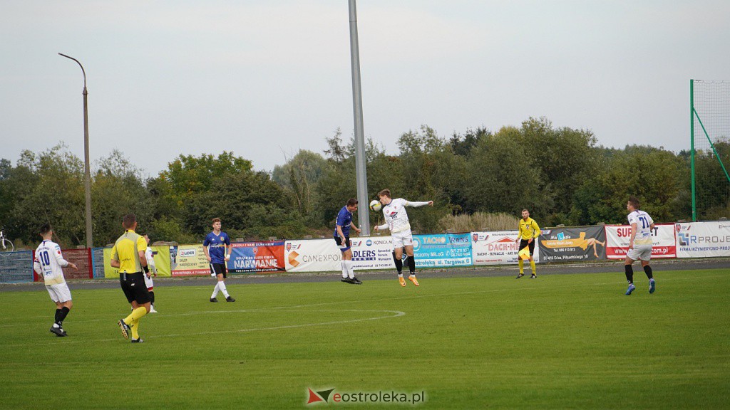 Narew Ostrołęka vs KS CK Troszyn - zdjęcie #1 - eOstroleka.pl