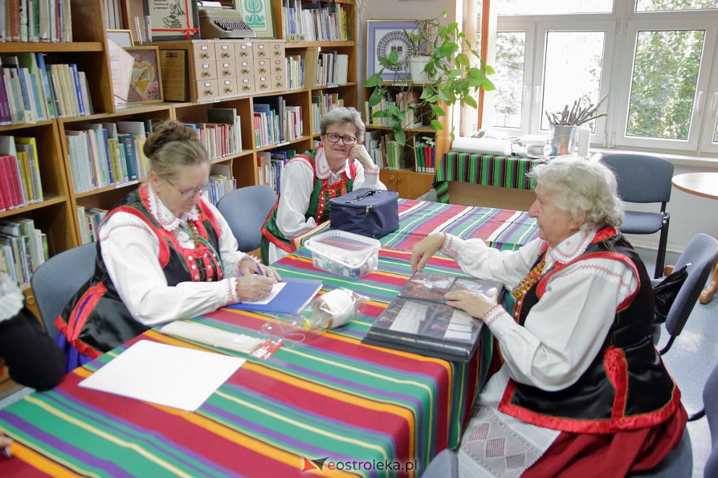 Noc Bibliotek z Marcinem Mellerem w Ostrołęce [01.10.2022] - zdjęcie #50 - eOstroleka.pl