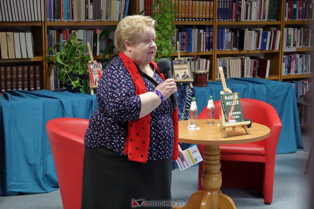 Noc Bibliotek z Marcinem Mellerem w Ostrołęce [01.10.2022] - zdjęcie #44 - eOstroleka.pl