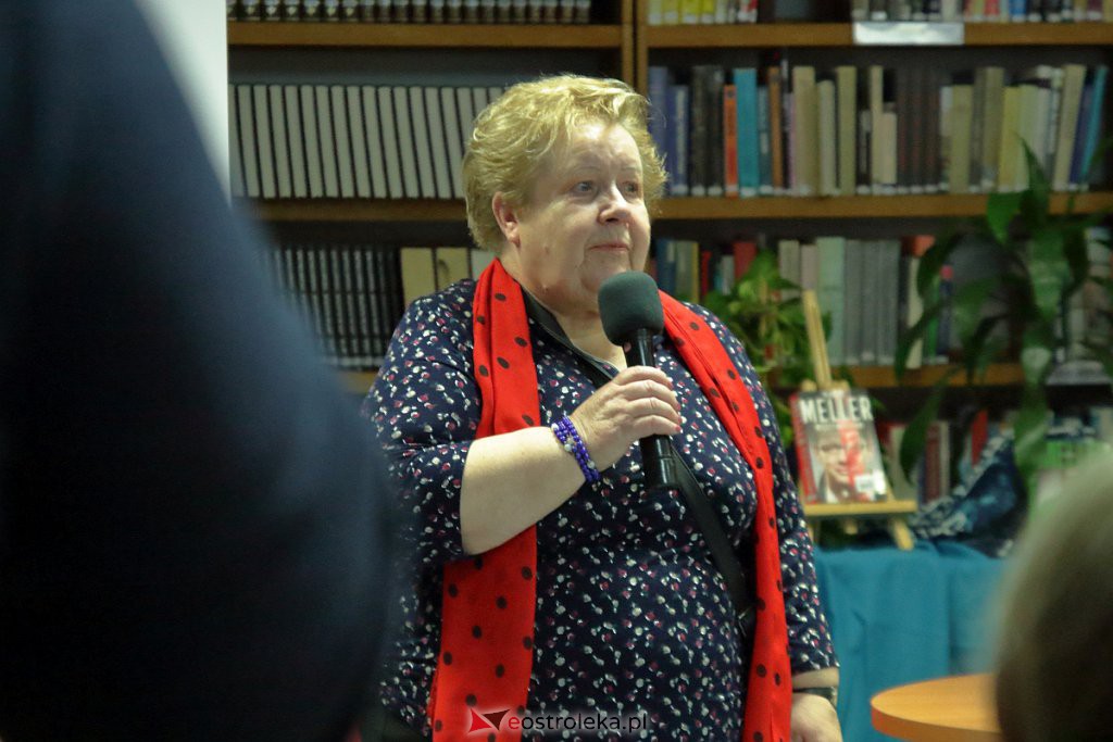 Noc Bibliotek z Marcinem Mellerem w Ostrołęce [01.10.2022] - zdjęcie #43 - eOstroleka.pl