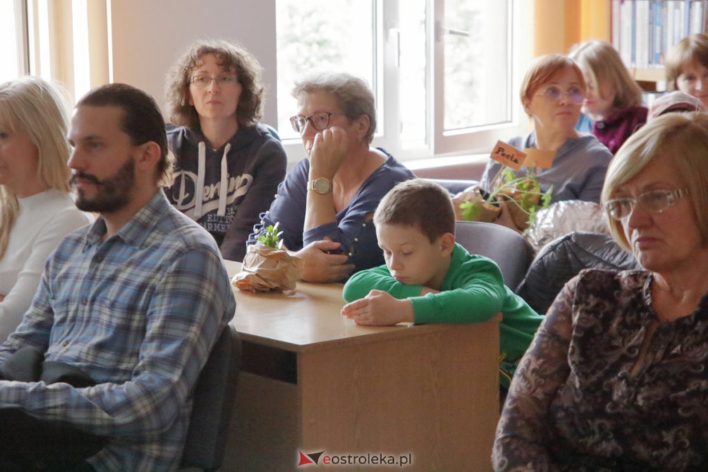 Noc Bibliotek z Marcinem Mellerem w Ostrołęce [01.10.2022] - zdjęcie #30 - eOstroleka.pl