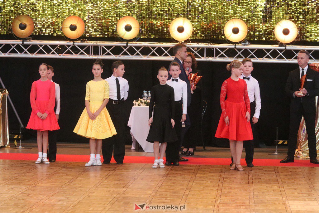 Turniej tańca towarzyskiego O Złotą Podwiązkę [01.10.2022] - zdjęcie #1 - eOstroleka.pl