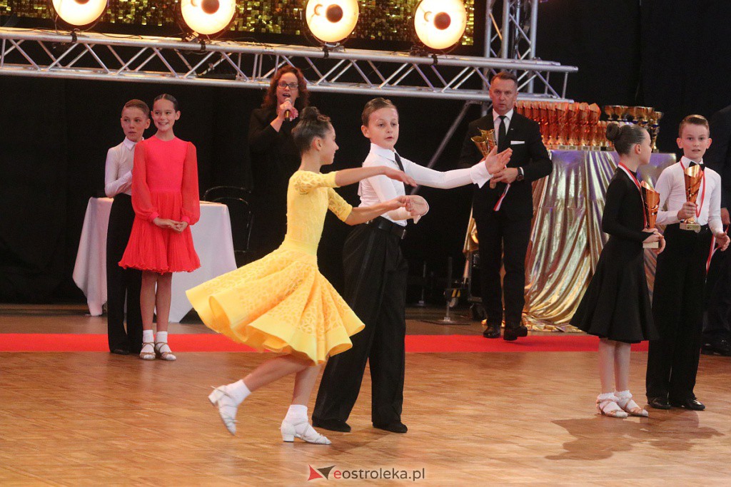 Turniej tańca towarzyskiego O Złotą Podwiązkę [01.10.2022] - zdjęcie #8 - eOstroleka.pl