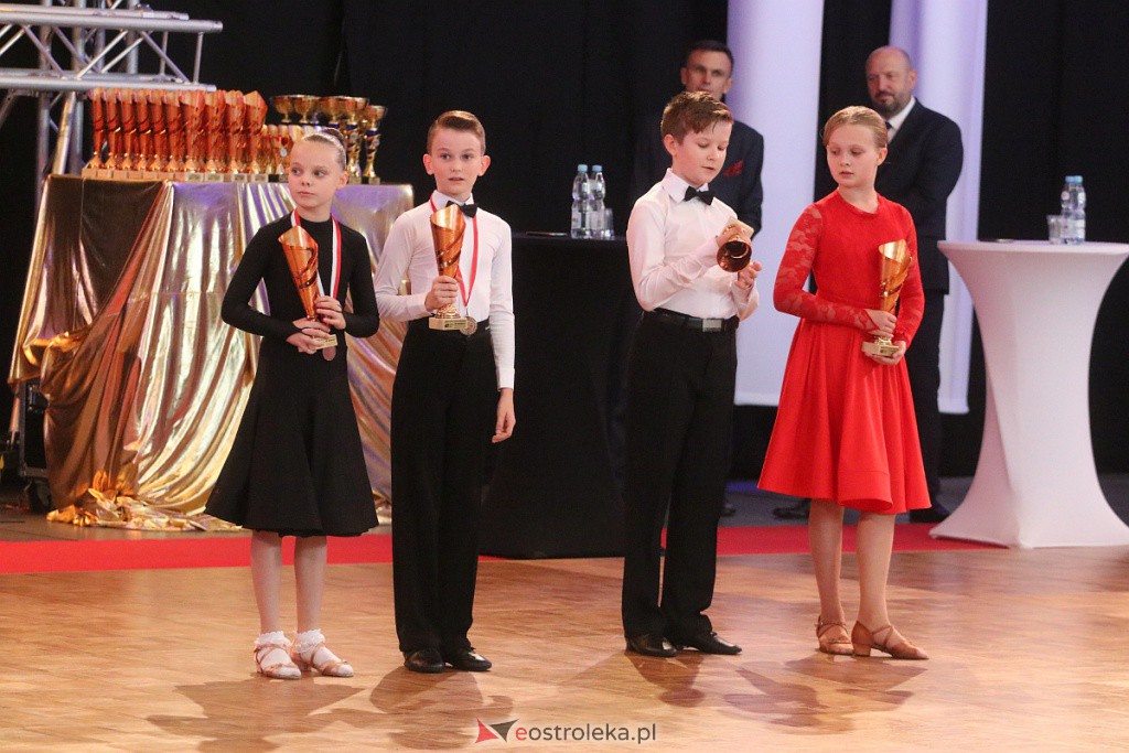 Turniej tańca towarzyskiego O Złotą Podwiązkę [01.10.2022] - zdjęcie #15 - eOstroleka.pl