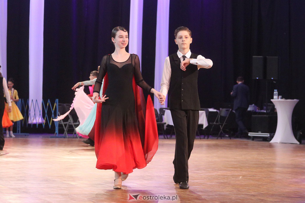 Turniej tańca towarzyskiego O Złotą Podwiązkę [01.10.2022] - zdjęcie #44 - eOstroleka.pl