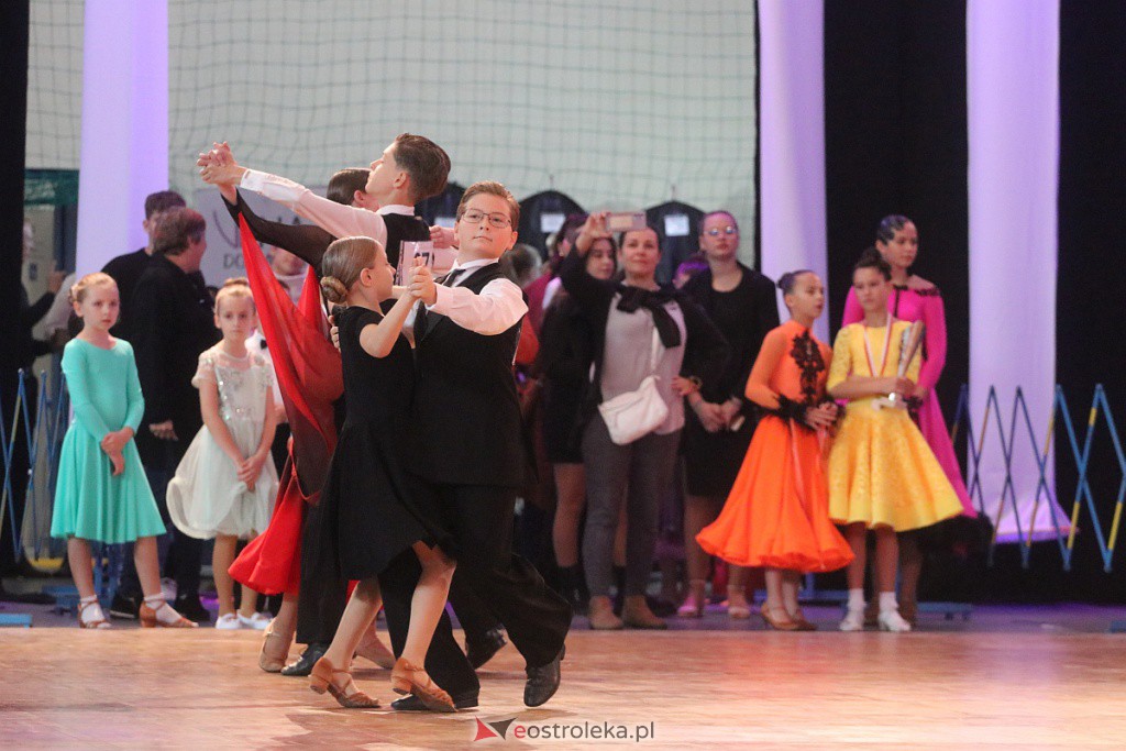 Turniej tańca towarzyskiego O Złotą Podwiązkę [01.10.2022] - zdjęcie #57 - eOstroleka.pl
