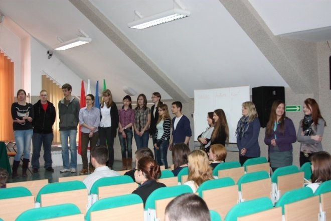 Konkurs z jęz. ang ZKN - zdjęcie #3 - eOstroleka.pl