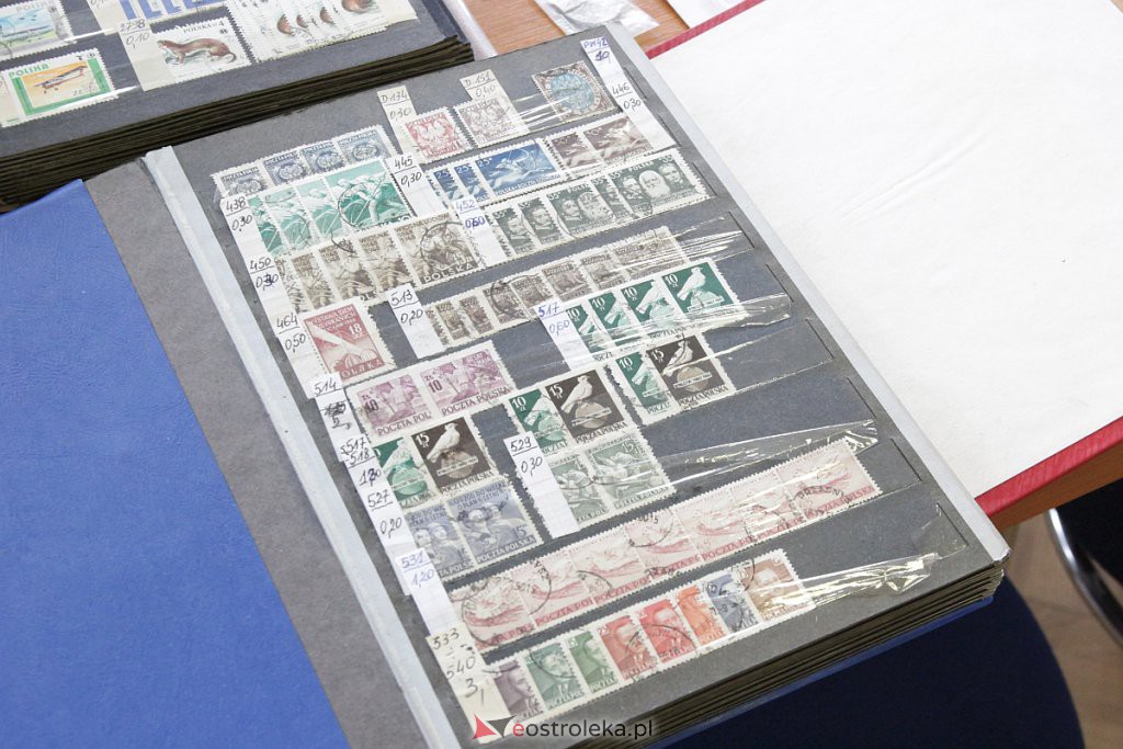 Zaglądamy na giełdę kolekcjonerską. Jakie dziś można było znaleźć skarby? [02.10.2022] - zdjęcie #28 - eOstroleka.pl