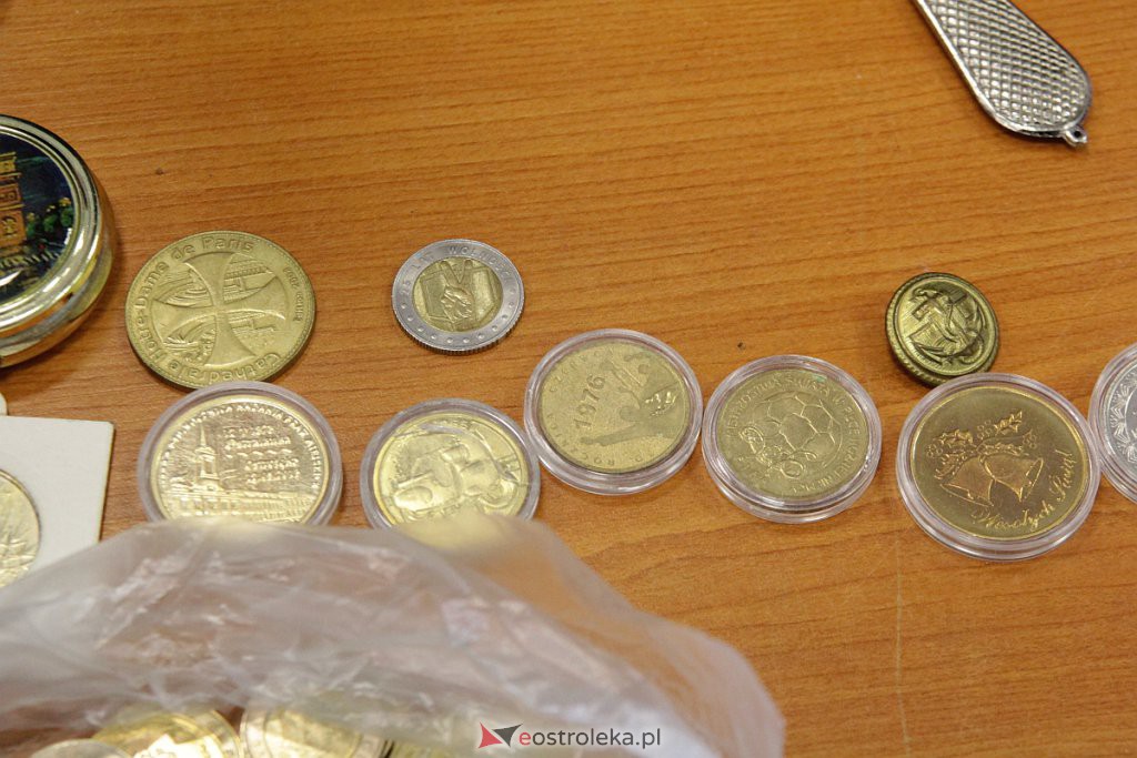 Zaglądamy na giełdę kolekcjonerską. Jakie dziś można było znaleźć skarby? [02.10.2022] - zdjęcie #16 - eOstroleka.pl