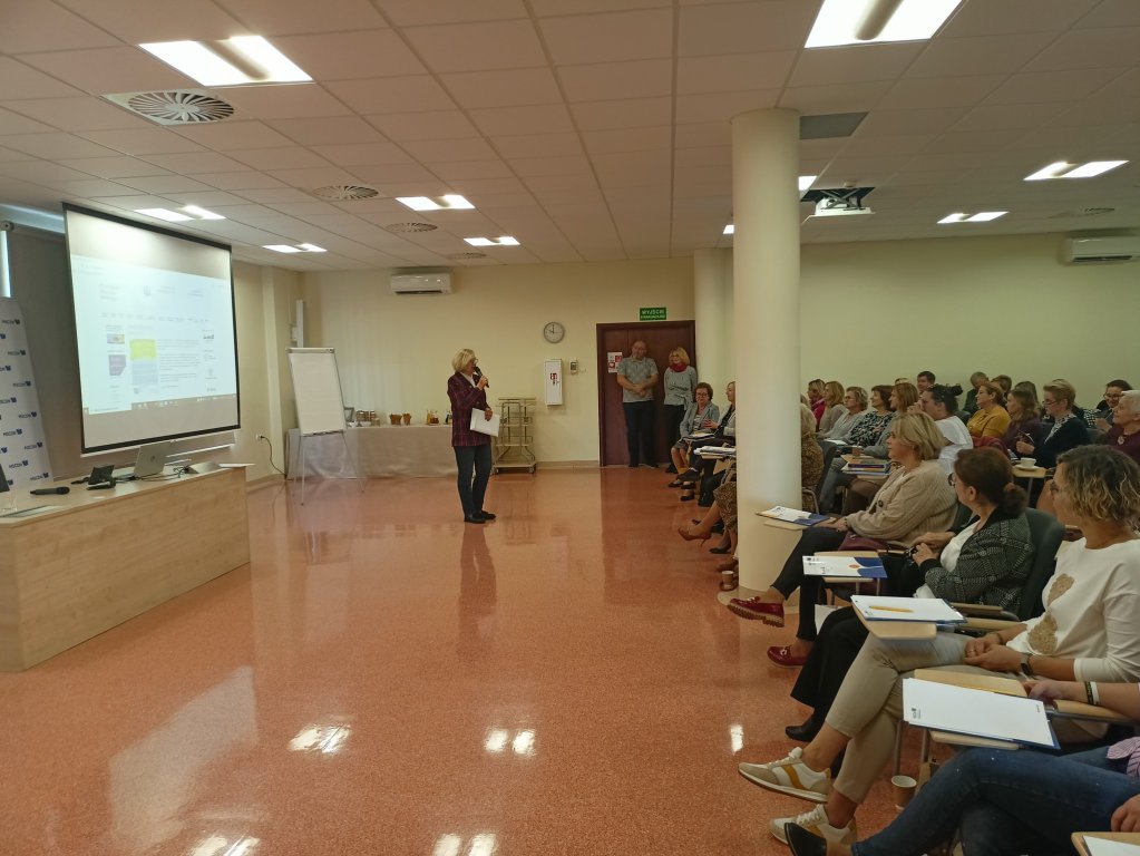 Kreatywnie na matematyce. Duża frekwencja na konferencji w Ostrołęce - zdjęcie #8 - eOstroleka.pl