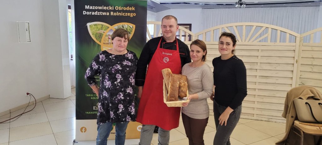 Tradycyjne metody wypieku chleba w kuchni rolnika - zdjęcie #7 - eOstroleka.pl