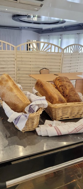 Tradycyjne metody wypieku chleba w kuchni rolnika - zdjęcie #9 - eOstroleka.pl