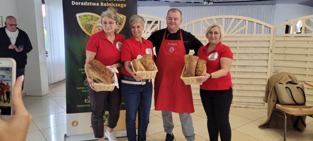 Tradycyjne metody wypieku chleba w kuchni rolnika - zdjęcie #13 - eOstroleka.pl