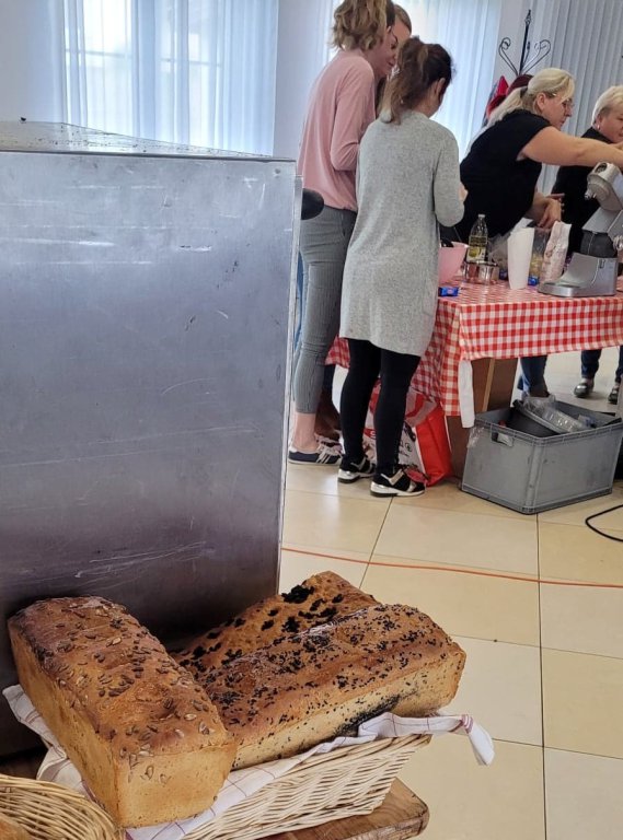 Tradycyjne metody wypieku chleba w kuchni rolnika - zdjęcie #15 - eOstroleka.pl