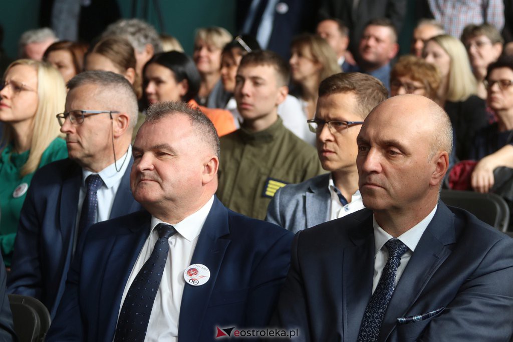 Jubileusz 60-lecia ZSZ 2 w Ostrołęce [07.10.2022] - zdjęcie #102 - eOstroleka.pl