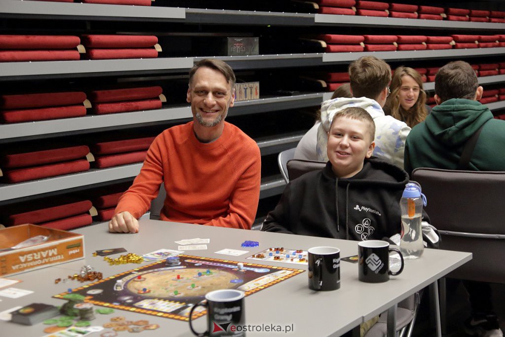 Dzień “planszówek” w Muzeum Żołnierzy Wyklętych w Ostrołęce [09.10.2022] - zdjęcie #10 - eOstroleka.pl