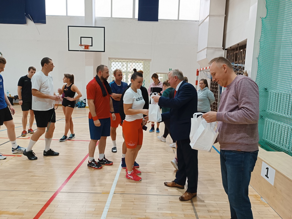 Mistrzostwa Ostrołęki w badmintonie [8.10.2022] - zdjęcie #41 - eOstroleka.pl