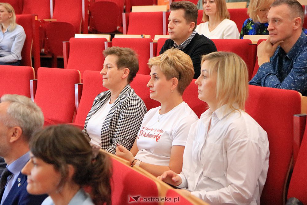 Forum Ekonomii Społecznej Północno-Wschodniego Mazowsza. Rozmawiali o ekonomii w rozwoju lokalnym [11.10.2022] - zdjęcie #24 - eOstroleka.pl