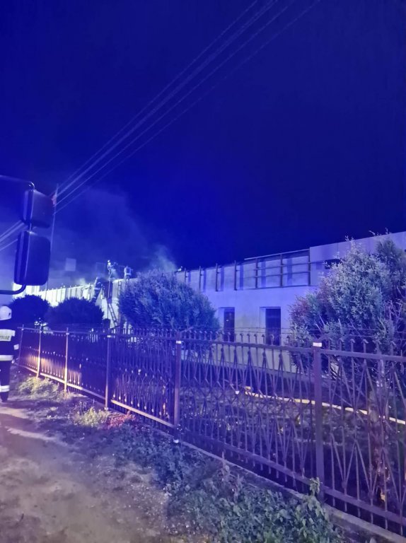 Pożar w pszasnyskiejs szwalni [13.10.2022] - zdjęcie #4 - eOstroleka.pl