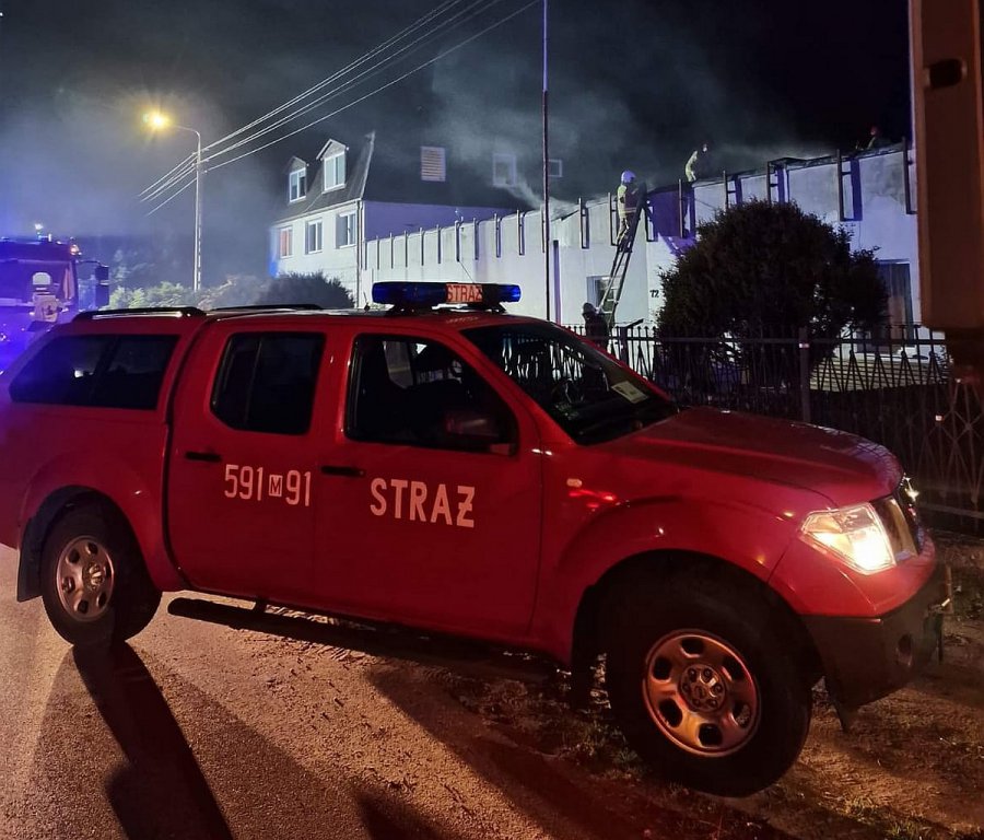 Pożar w pszasnyskiejs szwalni [13.10.2022] - zdjęcie #2 - eOstroleka.pl