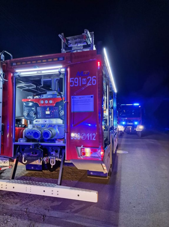 Pożar w pszasnyskiejs szwalni [13.10.2022] - zdjęcie #1 - eOstroleka.pl