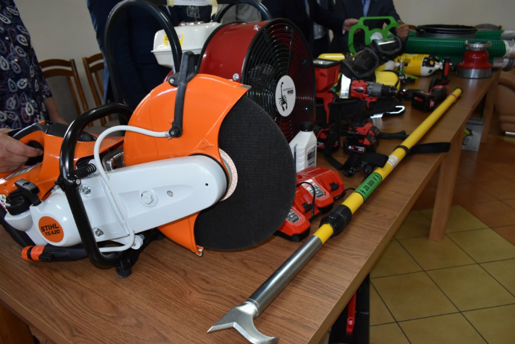 Nowy sprzęt dla OSP Lipniki - zdjęcie #3 - eOstroleka.pl