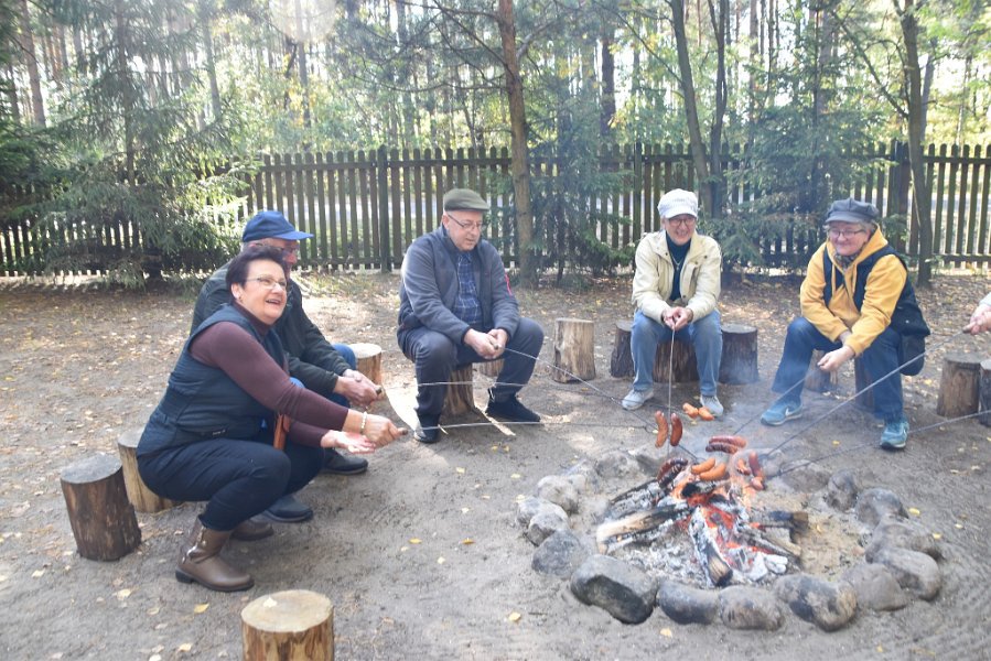 Piknik kadzidlańskiego klubu seniora w Zagrodzie Kurpiowskiej [14.10.2022] - zdjęcie #8 - eOstroleka.pl