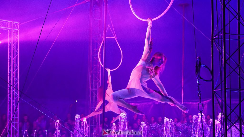 Cyrk na wodzie Waterland w Ostrołęce [14.10.2022] - zdjęcie #108 - eOstroleka.pl