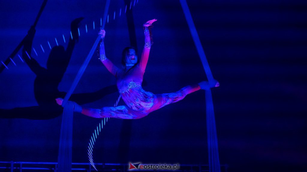 Cyrk na wodzie Waterland w Ostrołęce [14.10.2022] - zdjęcie #94 - eOstroleka.pl